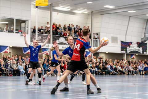 korfballers in de Marsdijkhal