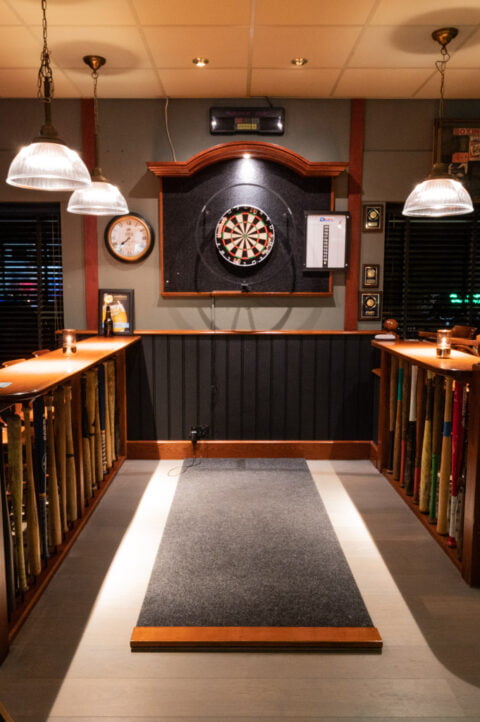 Dartbaan in het sportcafé